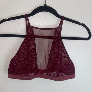 🪿Adorable lace maroon bra!
